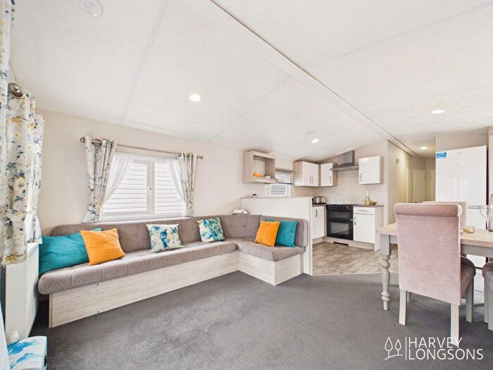 3 Bedroom Park Home For Sale In Amble Links Holiday Park, NE65
