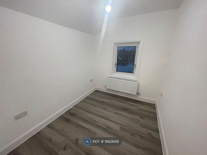 5 Bedroom Terraced House To Rent In Liverpool Road, Reading, RG1