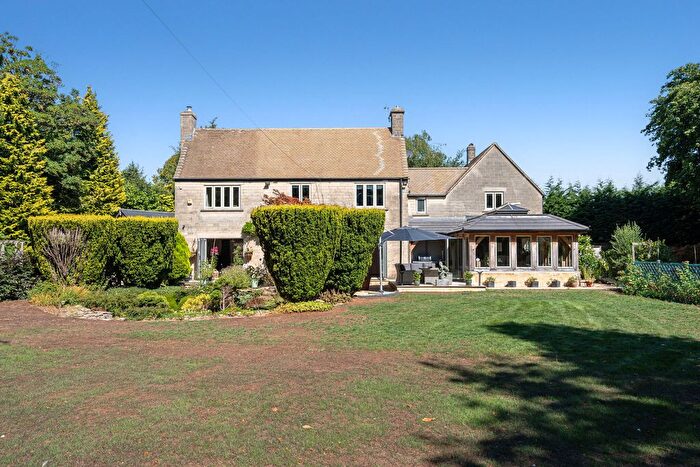 5 Bedroom Detached House For Sale In Private Road, Stroud, GL5
