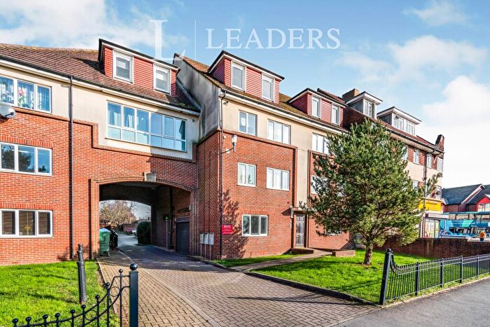 2 Bedroom Flat To Rent In Addis House, Brookvale Road, SO17