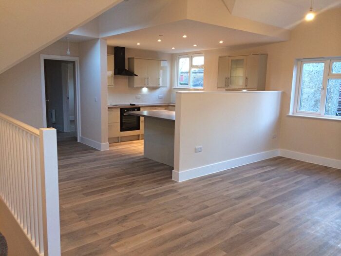 2 Bedroom Flat To Rent In Stafford Road, Wallington, SM6