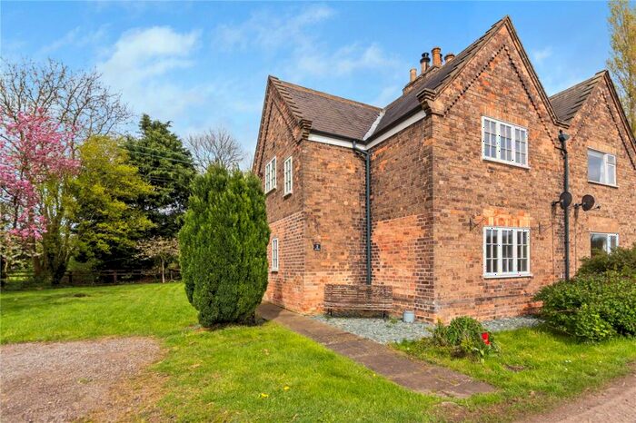 2 Bedroom Semi-Detached House For Sale In Westholme Lane, Melton Ross, Barnetby, DN38