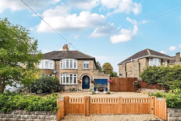 3 Bedroom Semi-Detached House For Sale In East Yewstock Crescent, Chippenham, SN15