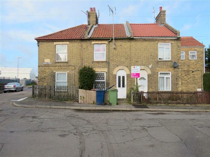 3 Bedroom House To Rent In Albany Road, Wisbech, PE13