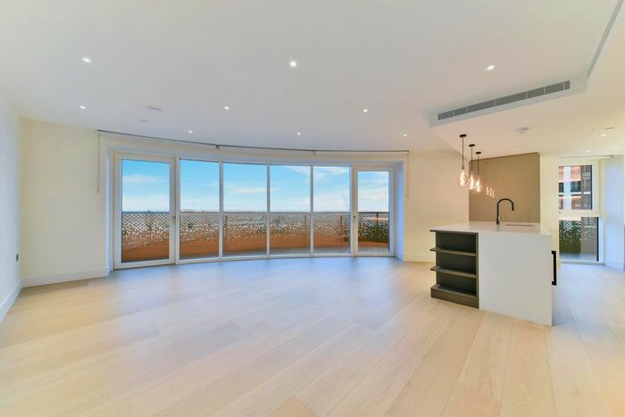 2 Bedroom Flat To Rent In Cassini Apartments, White City Living, London, W12