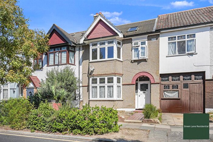 3 Bedroom Property For Sale In Netherfield Gardens, Barking, IG11