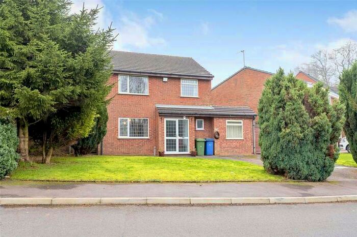 3 Bedroom Detached House For Sale In Williamson Avenue, Cannock, Staffordshire, WS12