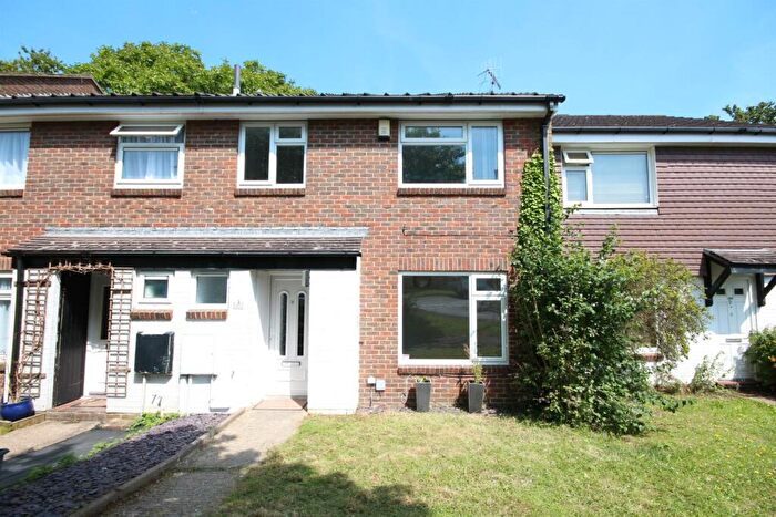 3 Bedroom Terraced House To Rent In Drovers Close, Brighton, BN41