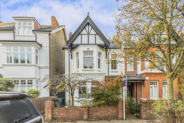 4 Bedroom Property To Rent In Norbiton Avenue, Norbiton, Kingston Upon Thames, KT1