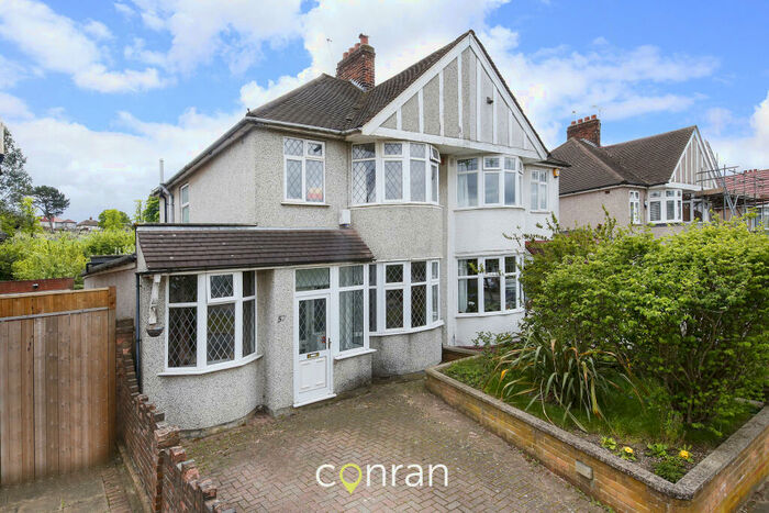 3 Bedroom Semi-Detached House To Rent In Mayday Gardens, Kidbrooke, SE3