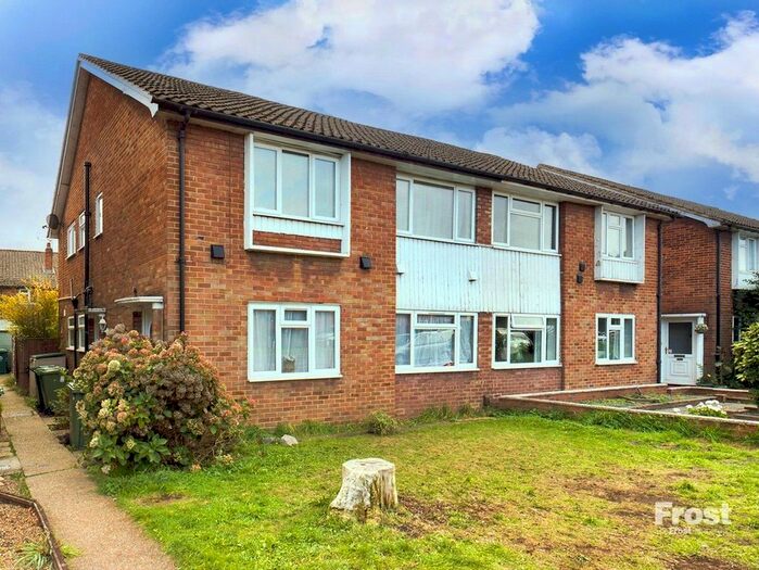 2 Bedroom Maisonette To Rent In Staines Road West, Sunbury-On-Thames, Surrey, TW16