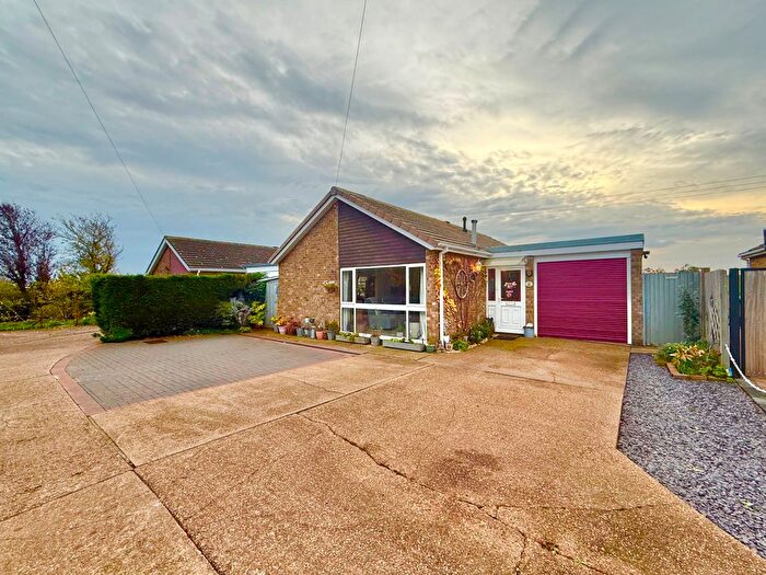 3 Bedroom Detached Bungalow For Sale In Westfield Approach, North Greetwell, Lincoln, LN2