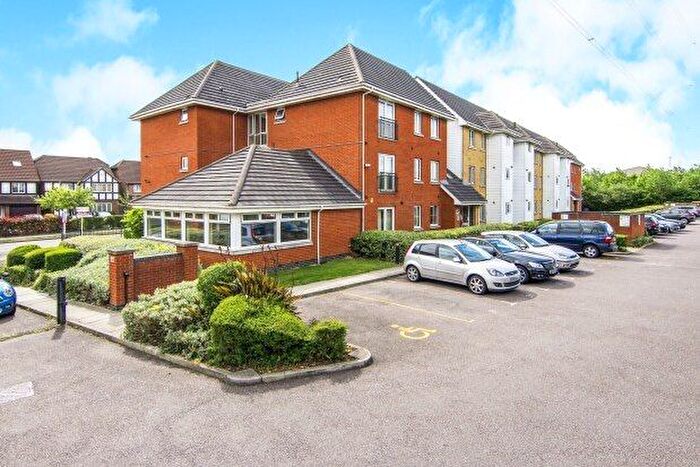 2 Bedroom Flat To Rent In Fleming Road, Grays, RM16