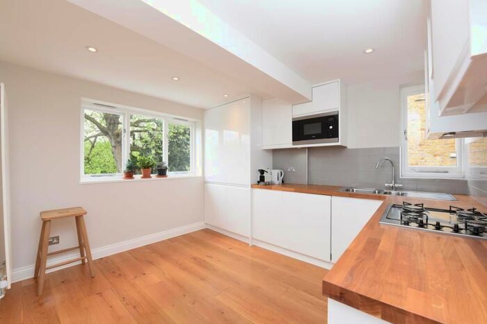 1 Bedroom Flat To Rent In Santos Road, London, SW18