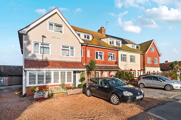 2 Bedroom Flat For Sale In Jubilee Parade, Elmer Road, Elmer, Bognor Regis, PO22