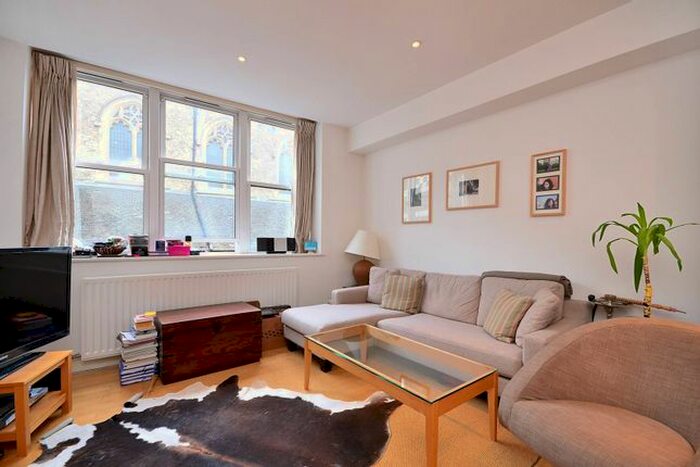 1 Bedroom Flat To Rent In Bartholomew Close, Clerkenwell, London, EC1A