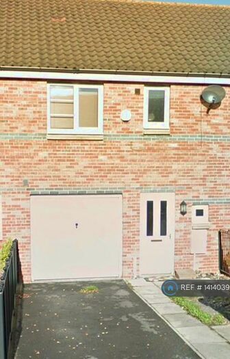 4 Bedroom Terraced House To Rent In Village Heights, Gateshead, NE8