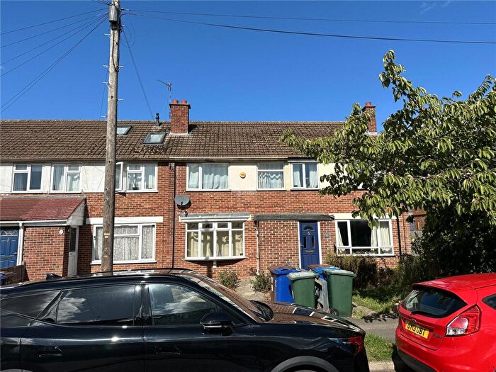 2 Bedroom Terraced House To Rent In Linden Road, Bicester, Oxfordshire, OX26