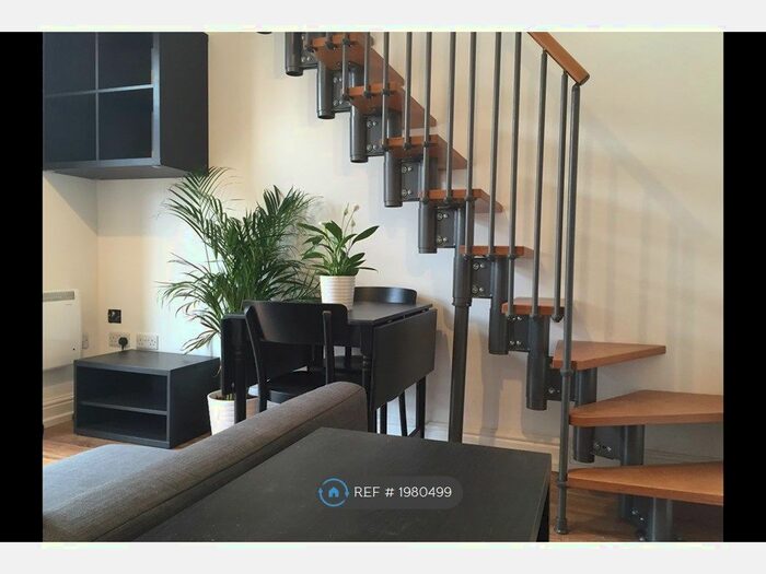 1 Bedroom Flat To Rent In Barlow Moor Road, Manchester, M21