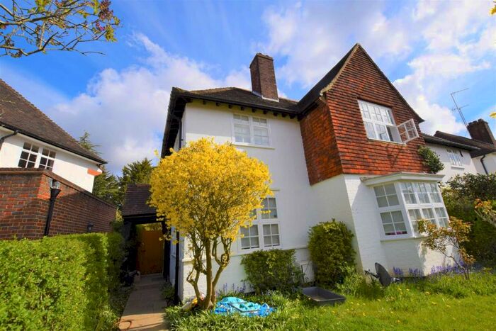 3 Bedroom House To Rent In Brookland Rise, Hampstead Garden Suburb, NW11