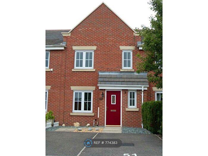 3 Bedroom Terraced House To Rent In Lincoln Way, North Wingfield, Chesterfield, S42