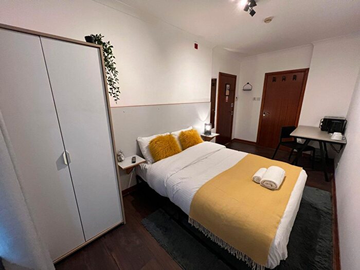 Studio To Rent In All Bills Included, Double Bedroom, Guild Street, Aberdeen, AB11