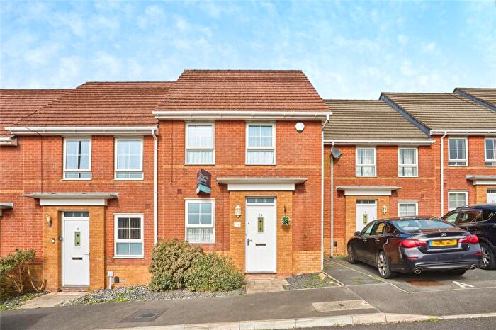 3 Bedroom End Of Terrace House For Sale In Beauchamp Drive, Newport, Isle Of Wight, PO30