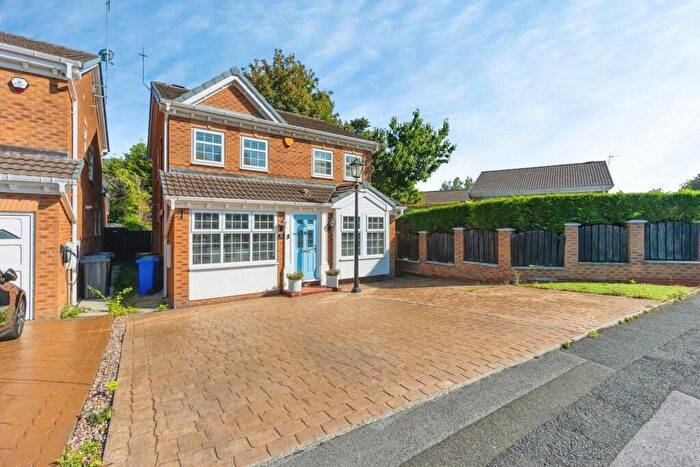 4 Bedroom Detached House For Sale In Willow Wood Close, Ashton-Under-Lyne, Lancashire, OL6