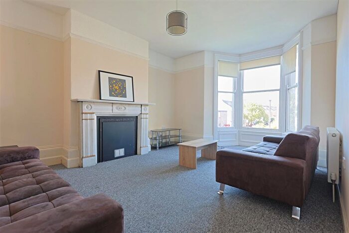 3 Bedroom Flat To Rent In St Georges Terrace, Jesmond, Newcastle Upon Tyne, NE2