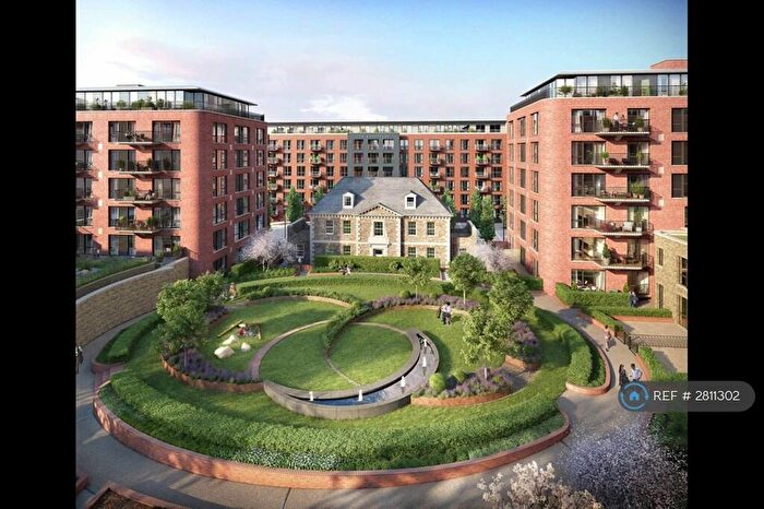 3 Bedroom Flat To Rent In Minotaur House, London, SE18