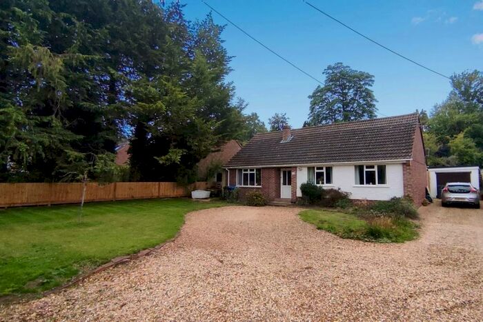 4 Bedroom Bungalow For Sale In Idmiston, SP4
