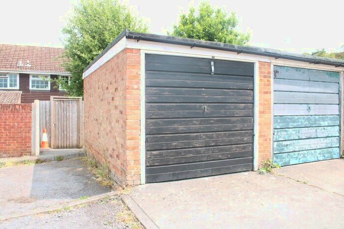Garage / Parking To Rent In Ivy Walk, Yeovil, BA20