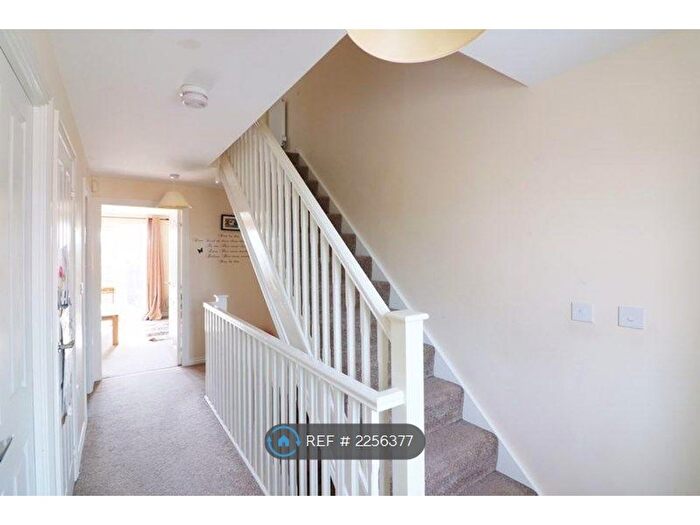 4 Bedroom Semi-Detached House To Rent In Celia Street, Manchester, M8