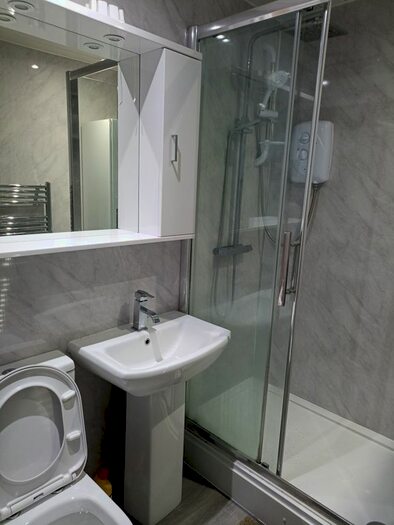 1 Bedroom Flat To Rent In Gibson Terrace, Edinburgh, EH11