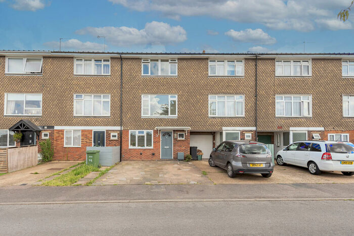 4 Bedroom Terraced House For Sale In Bennetts Close, Colney Heath, St Albans, Hertfordshire, AL4