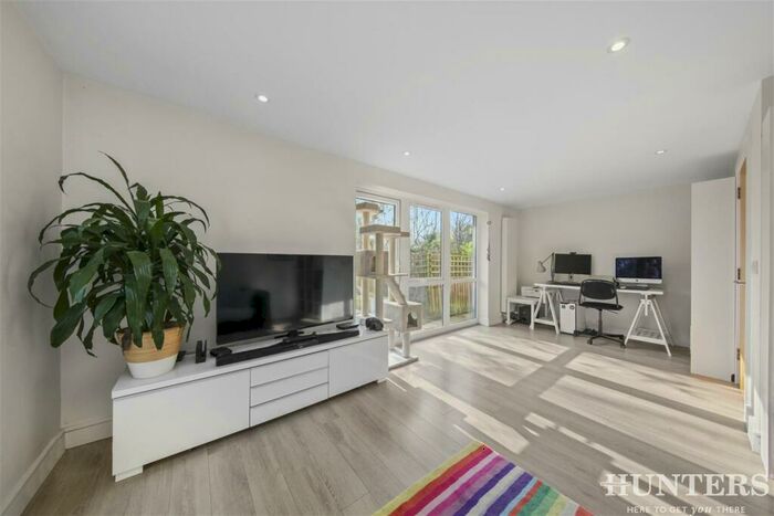 5 Bedroom Semi-Detached House To Rent In Waterside Close, Wembley, Middlesex, HA9