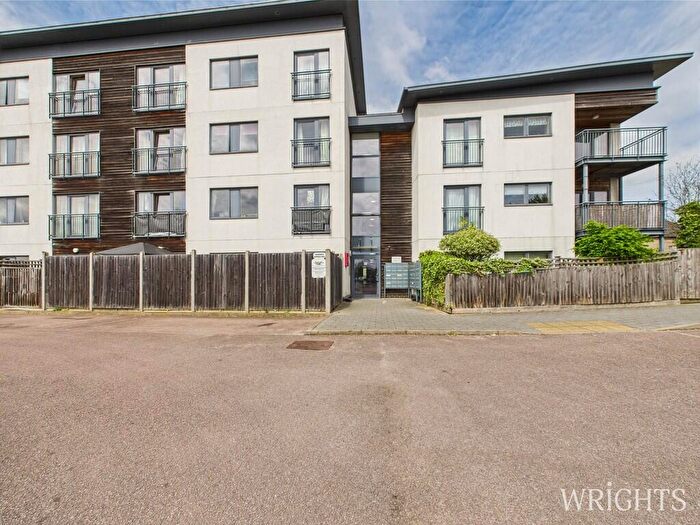 1 Bedroom Apartment To Rent In Lemsford Road, Hatfield, AL10