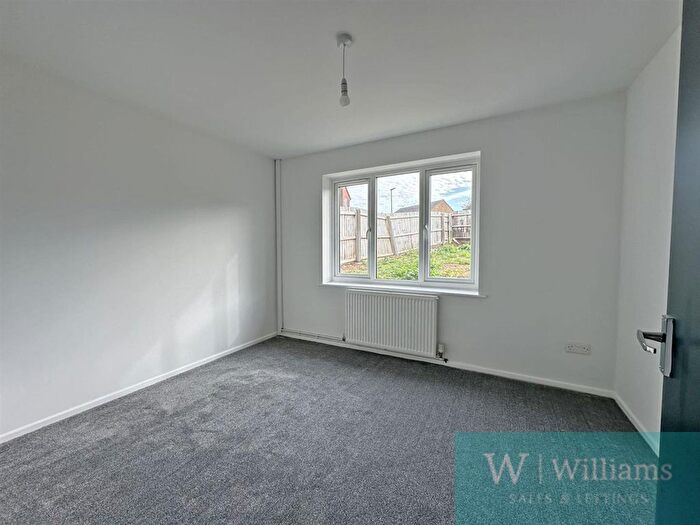 2 Bedroom Detached Bungalow For Sale In Woodhall Drive, Sandown, PO36