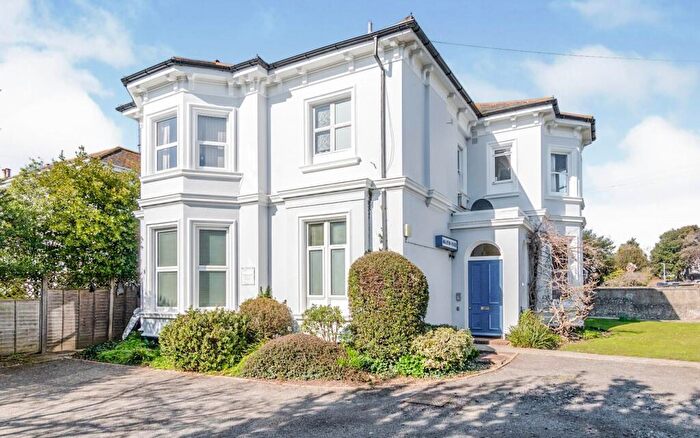 1 Bedroom Flat To Rent In Westbrooke, Worthing, BN11