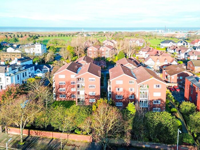 3 Bedroom Flat For Sale In Beechfield Gardens, The Willows Beechfield Gardens, PR8