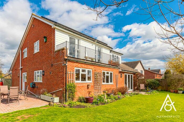 5 Bedroom Detached House For Sale In Mill Lane, Twyford, Buckingham, MK18