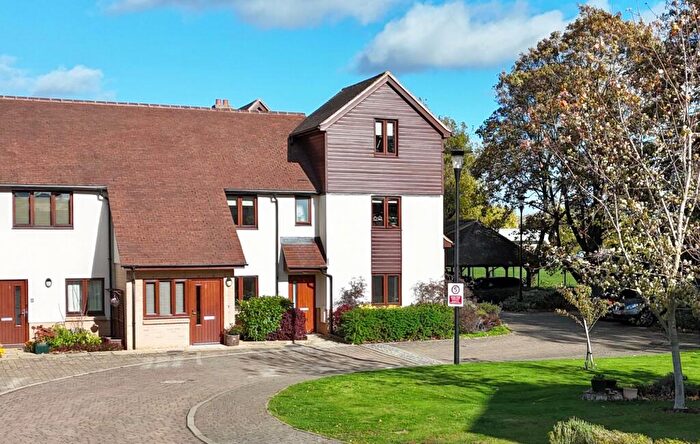 2 Bedroom Flat To Rent In Garner Close, Brampton, PE28