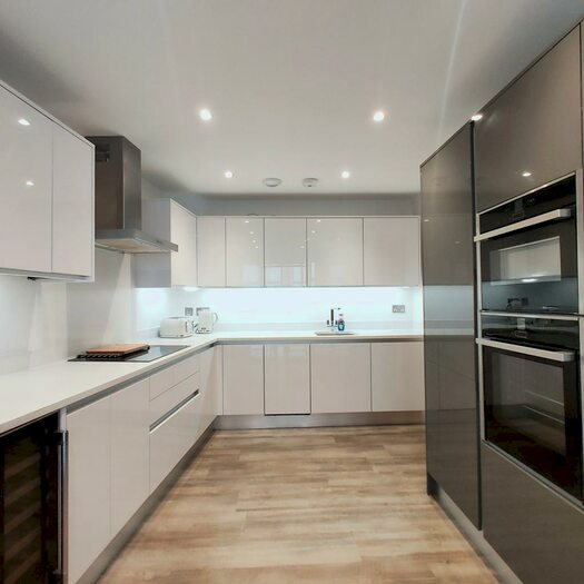 3 Bedroom Apartment To Rent In Tenby Street North, Birmingham, B1