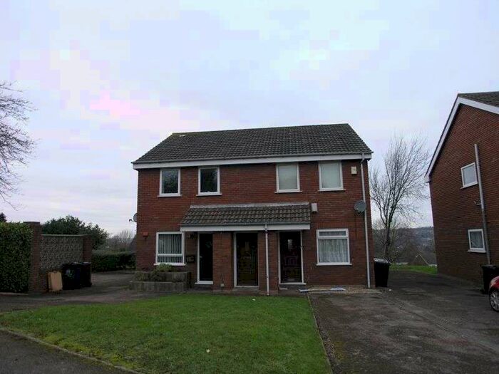 1 Bedroom Property To Rent In Apperley Way, Halesowen, B63