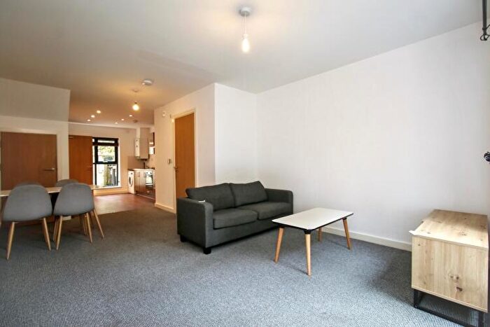 3 Bedroom Town House For Sale In Hollies Lane Salford, M5