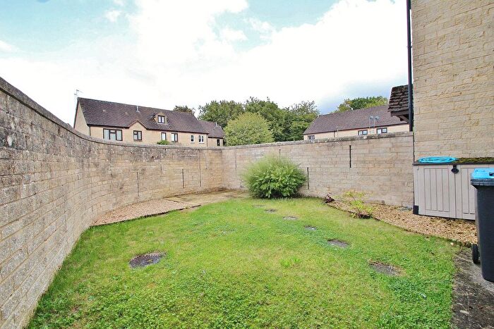 1 Bedroom End Of Terrace House For Sale In Manor Road, Witney, OX28