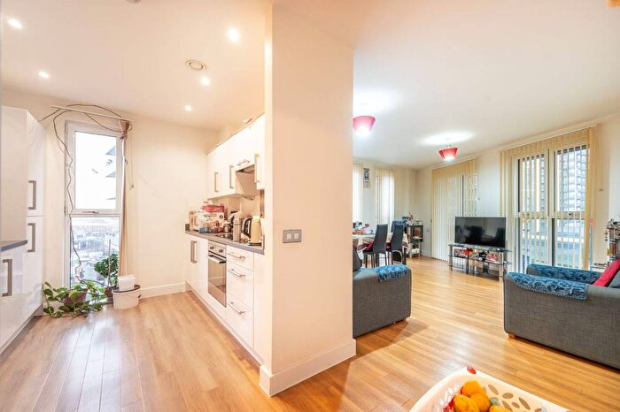 3 Bedroom Flat For Sale In Hatton Road, Alperton, Wembley, HA0