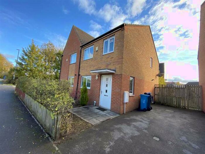 Houses for sale & to rent in M11 2DY, Tuley Street, Bradford Manchester