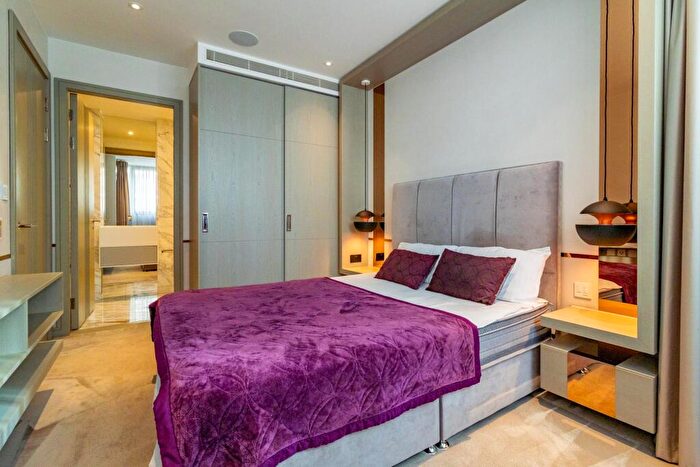 2 Bedroom Flat To Rent In Lodge Road, St John's Wood, London, NW8