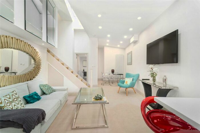 3 Bedroom Maisonette To Rent In Blenheim Crescent, London, W11